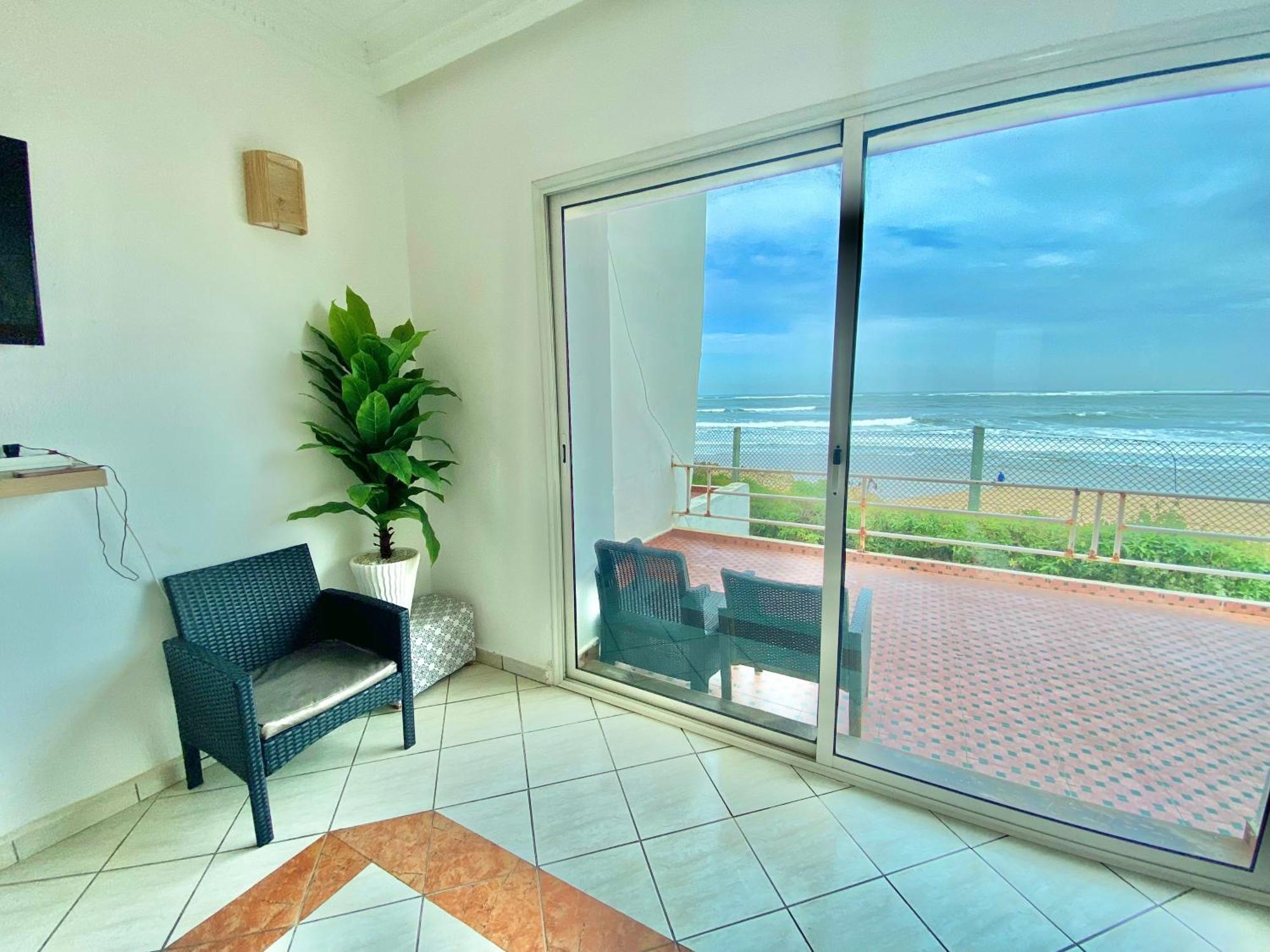 Splendid Beachfront Villa In Sidi Bouzid Beach With Pool Douar Ourlali エクステリア 写真