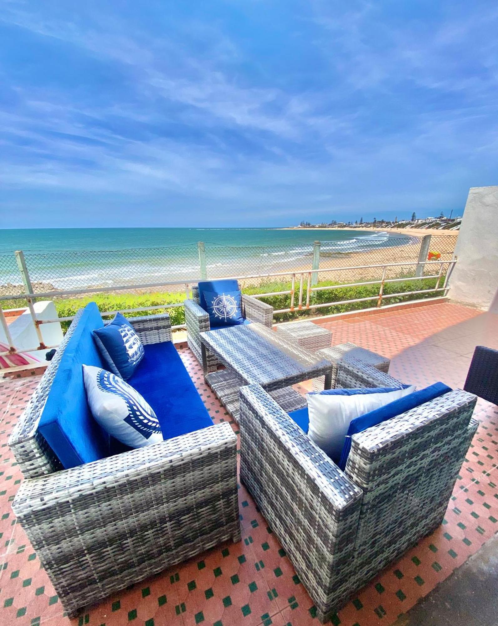 Splendid Beachfront Villa In Sidi Bouzid Beach With Pool Douar Ourlali エクステリア 写真
